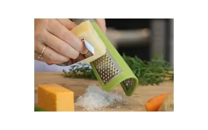 Win a SAFEGRATE & 2in1 Grater Kitchen Gadget Combo Good