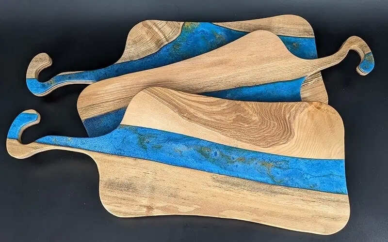 Win an ash wood chopping board Good To Know Competitions