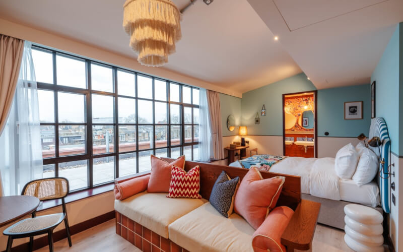 Image: https://d3jccwbj2cdpg7.cloudfront.net/marieclaire/room2chiswick_marieclaire.jpeg A Stay at the Worlds First Whole Life Net Zero Hotel Room2 Chiswick