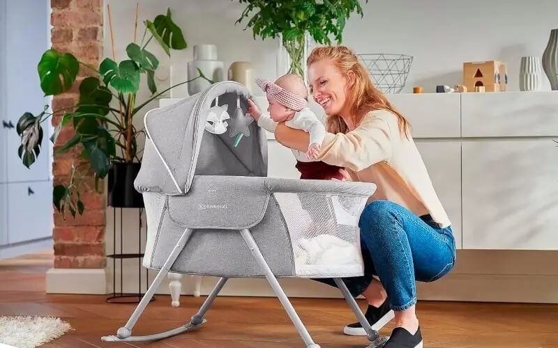 Win a Kinderkraft LOVI baby crib Red Competitions